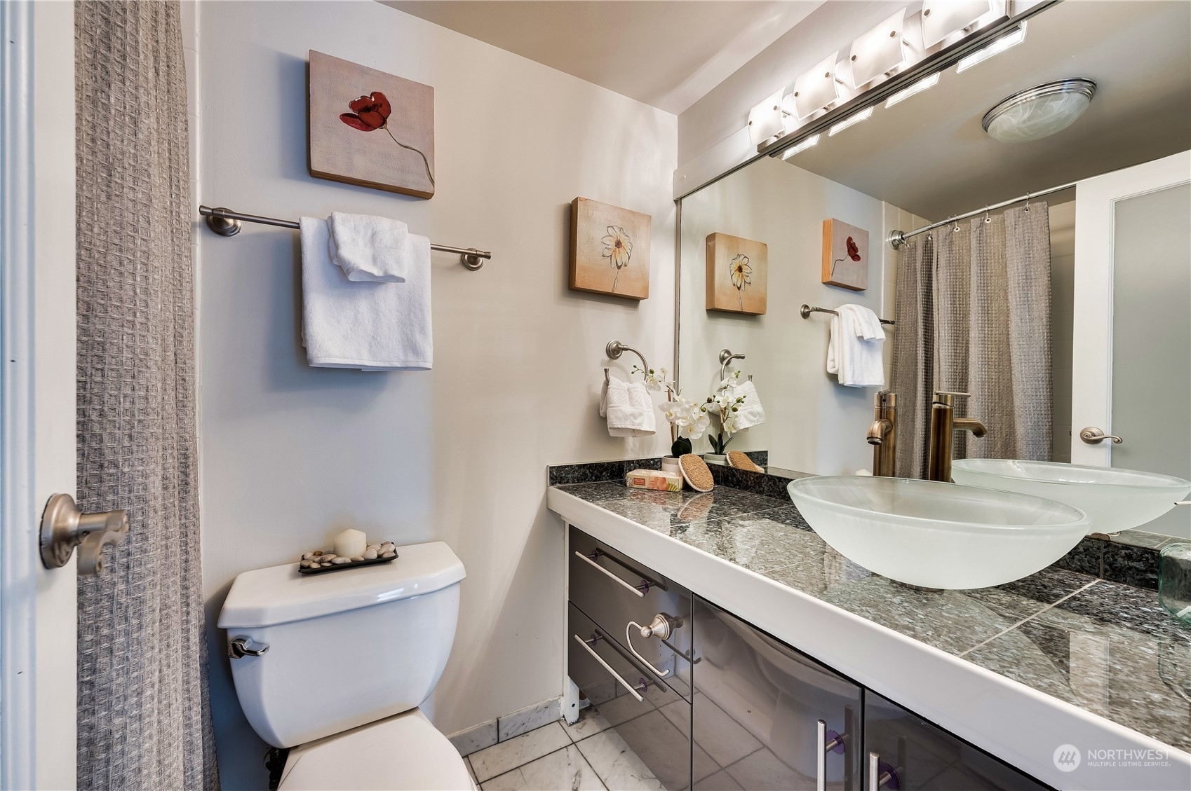 2201 3rd Avenue Unit: 1706