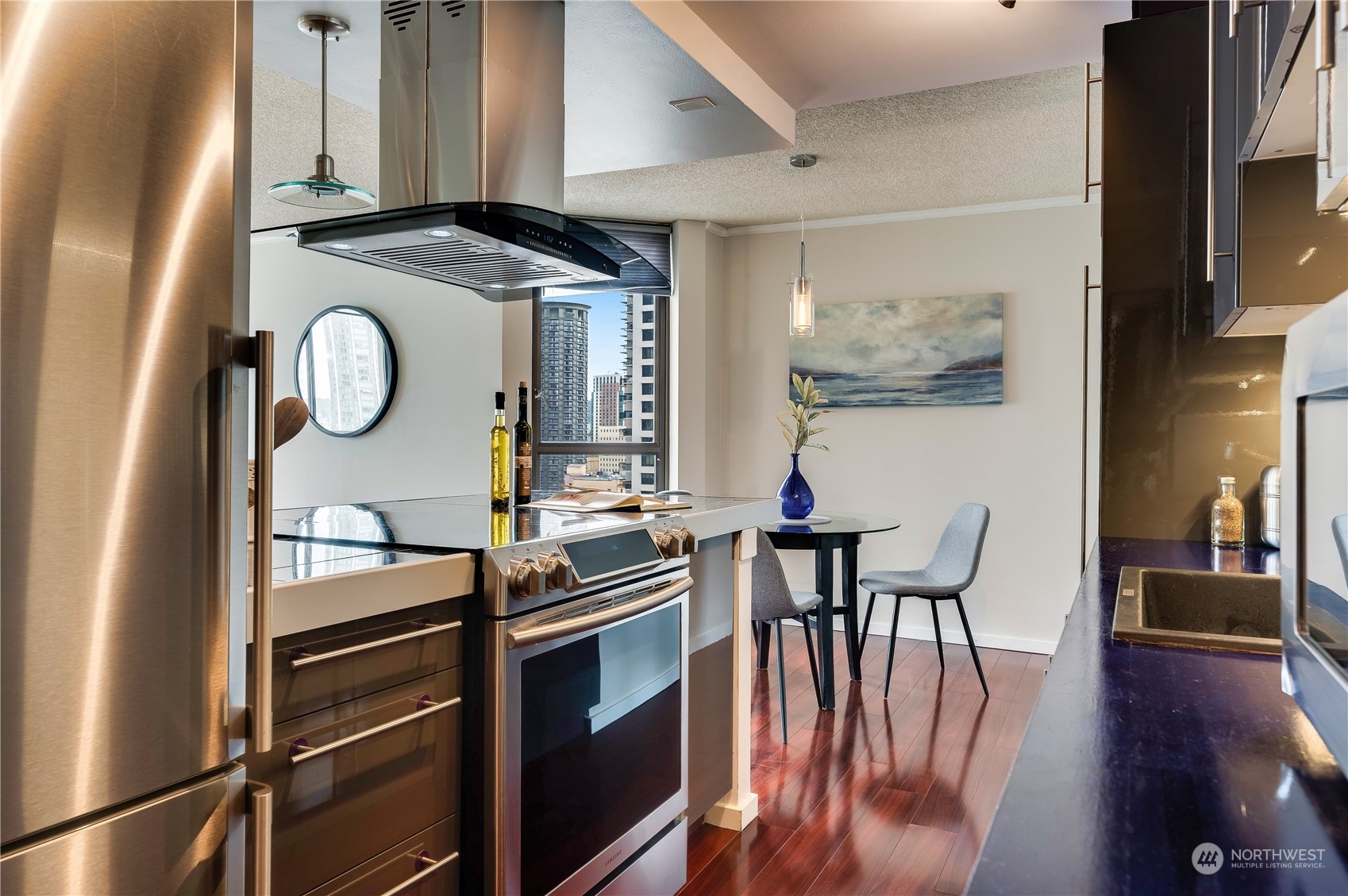 2201 3rd Avenue Unit: 1706