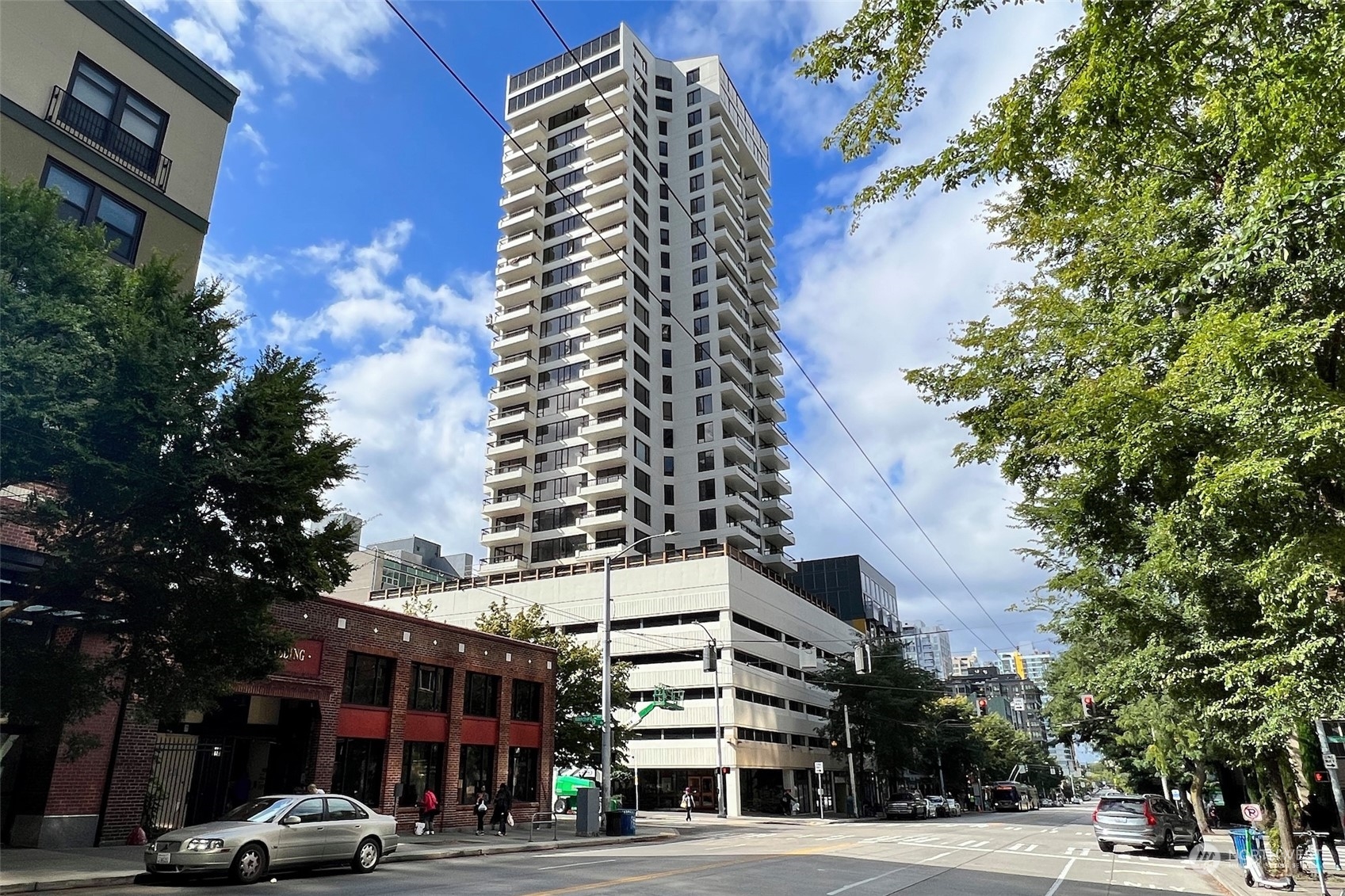 2201 3rd Avenue Unit: 1706