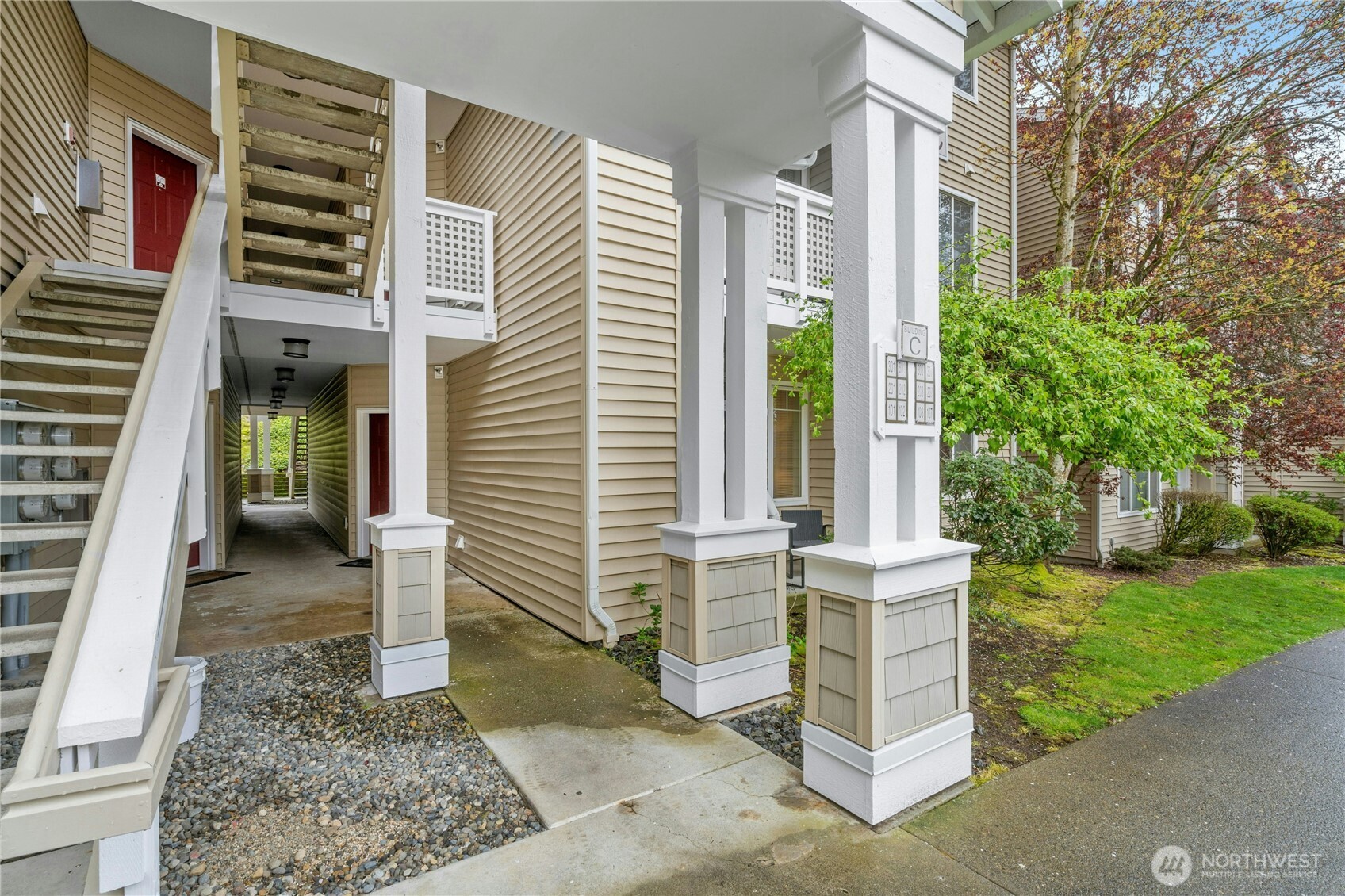 15300 112th Avenue NE Unit: C102