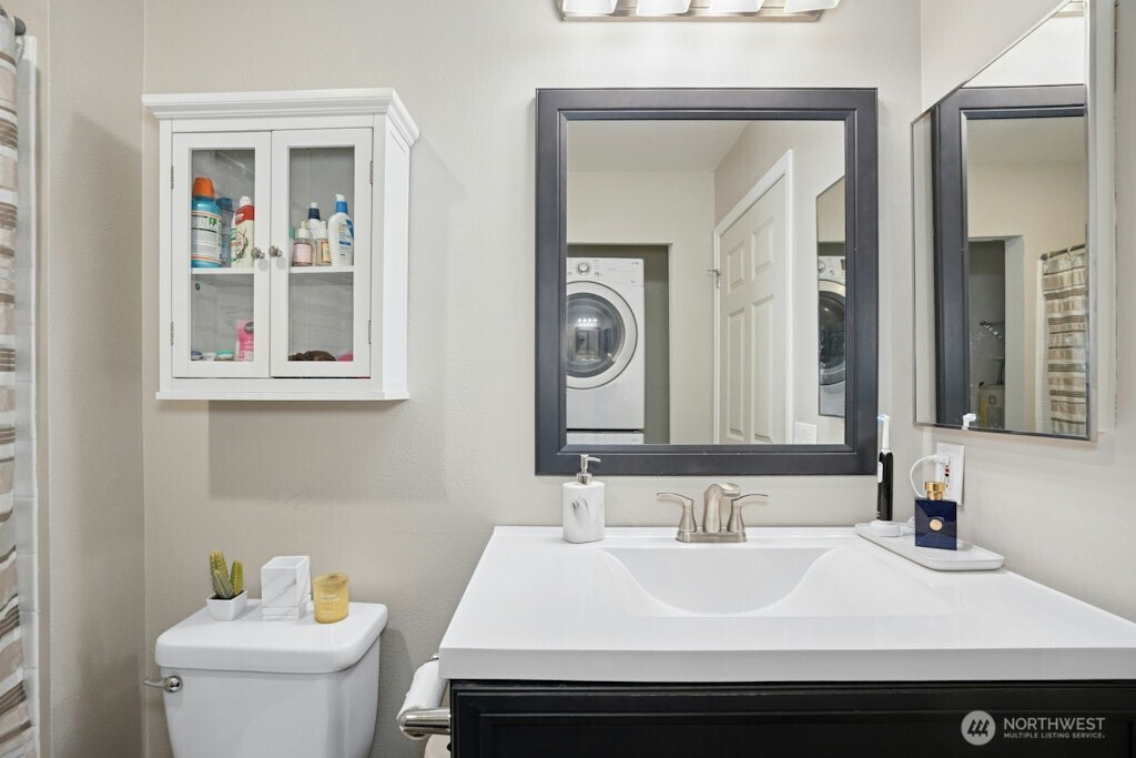 15300 112th Avenue NE Unit: C102