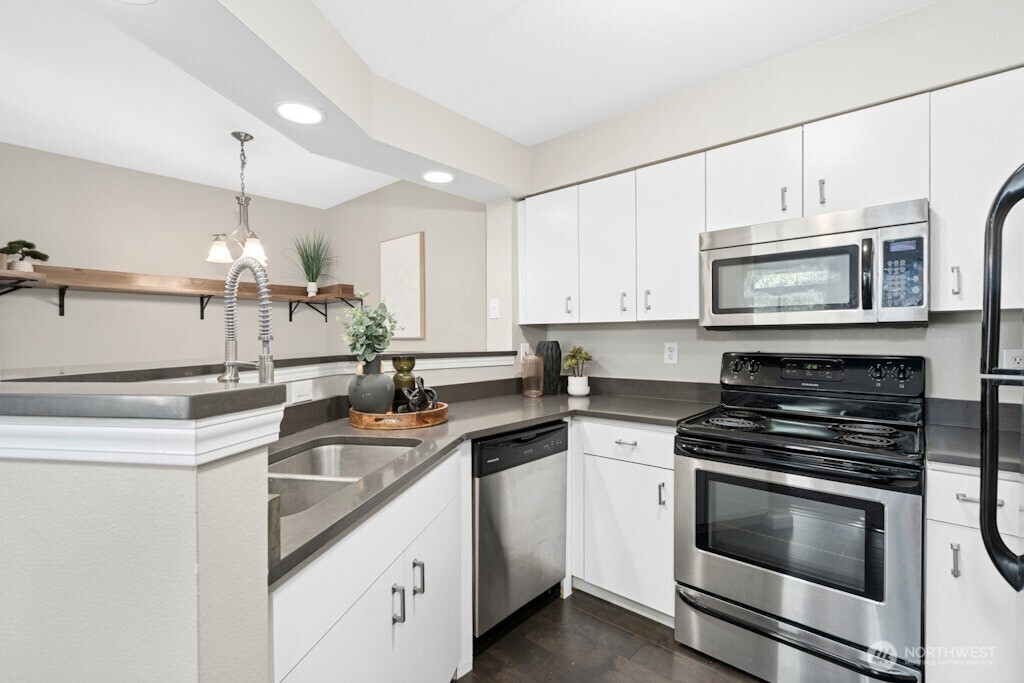 15300 112th Avenue NE Unit: C102