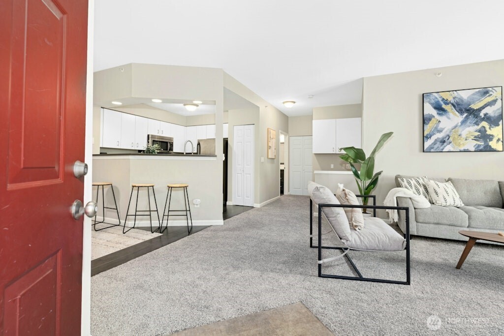 15300 112th Avenue NE Unit: C102
