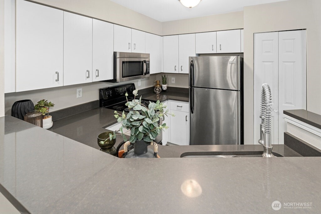 15300 112th Avenue NE Unit: C102