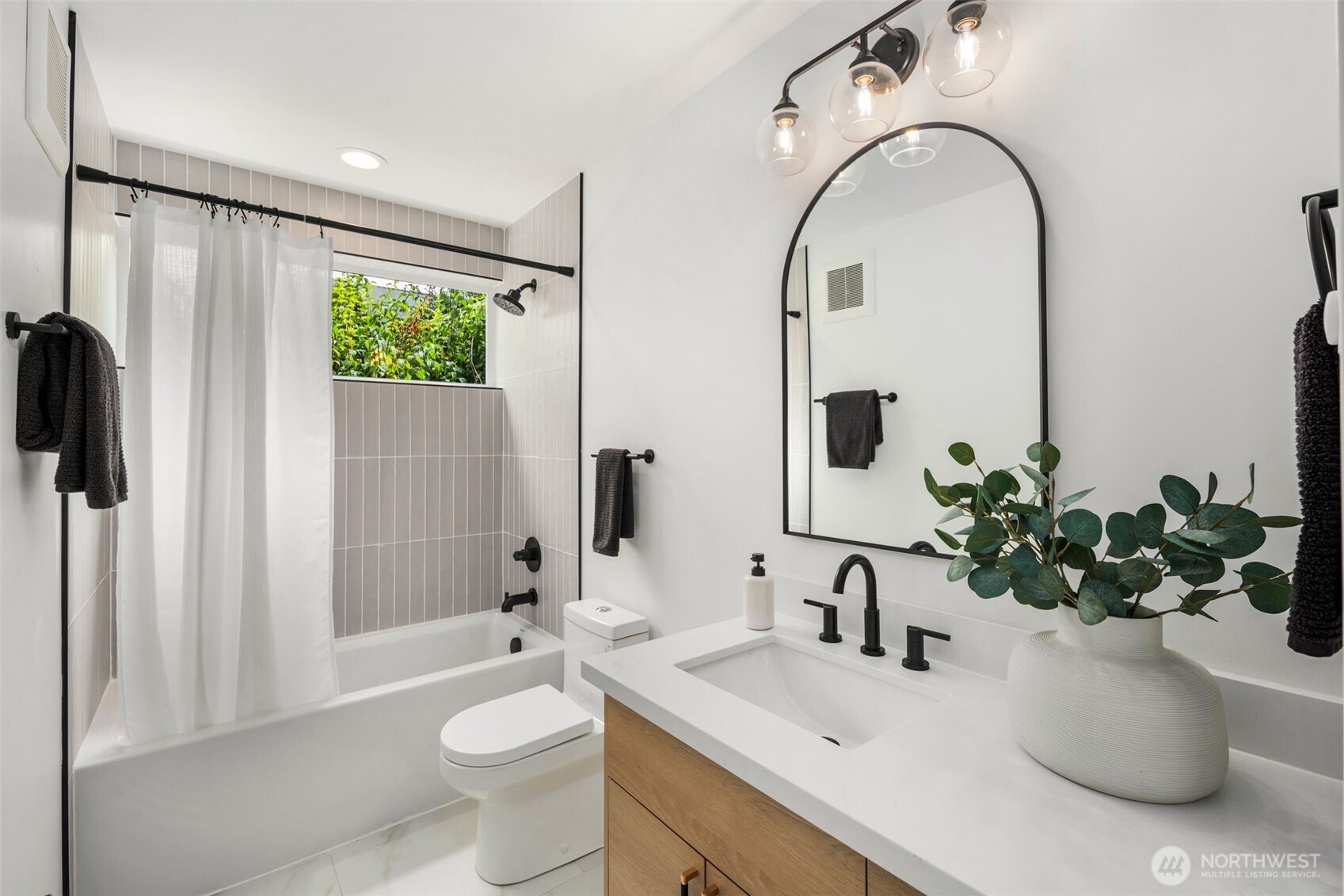 931 N 92nd Street Unit: B