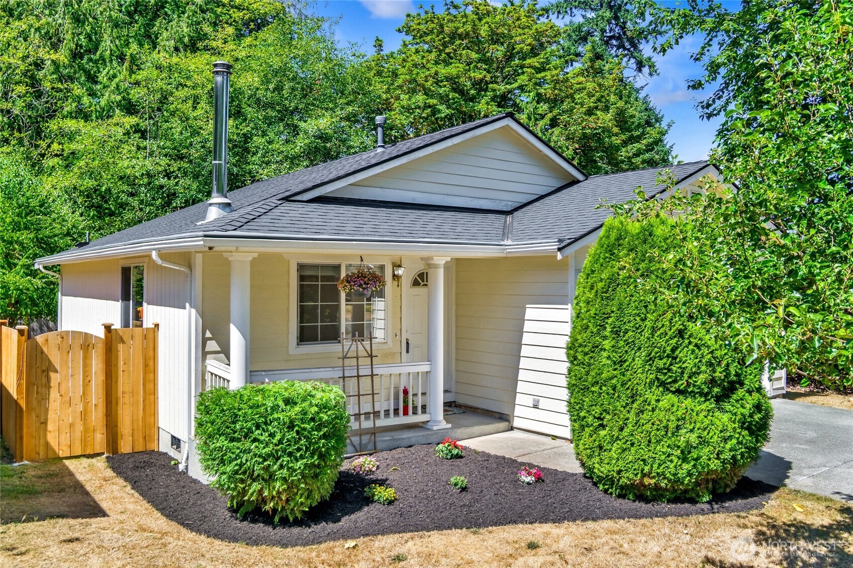 6226 77th Drive NE