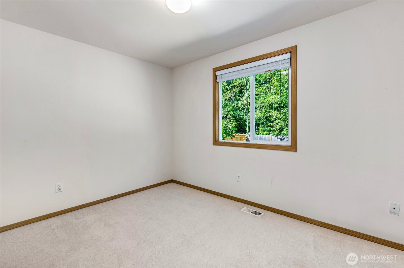 6226 77th Drive NE