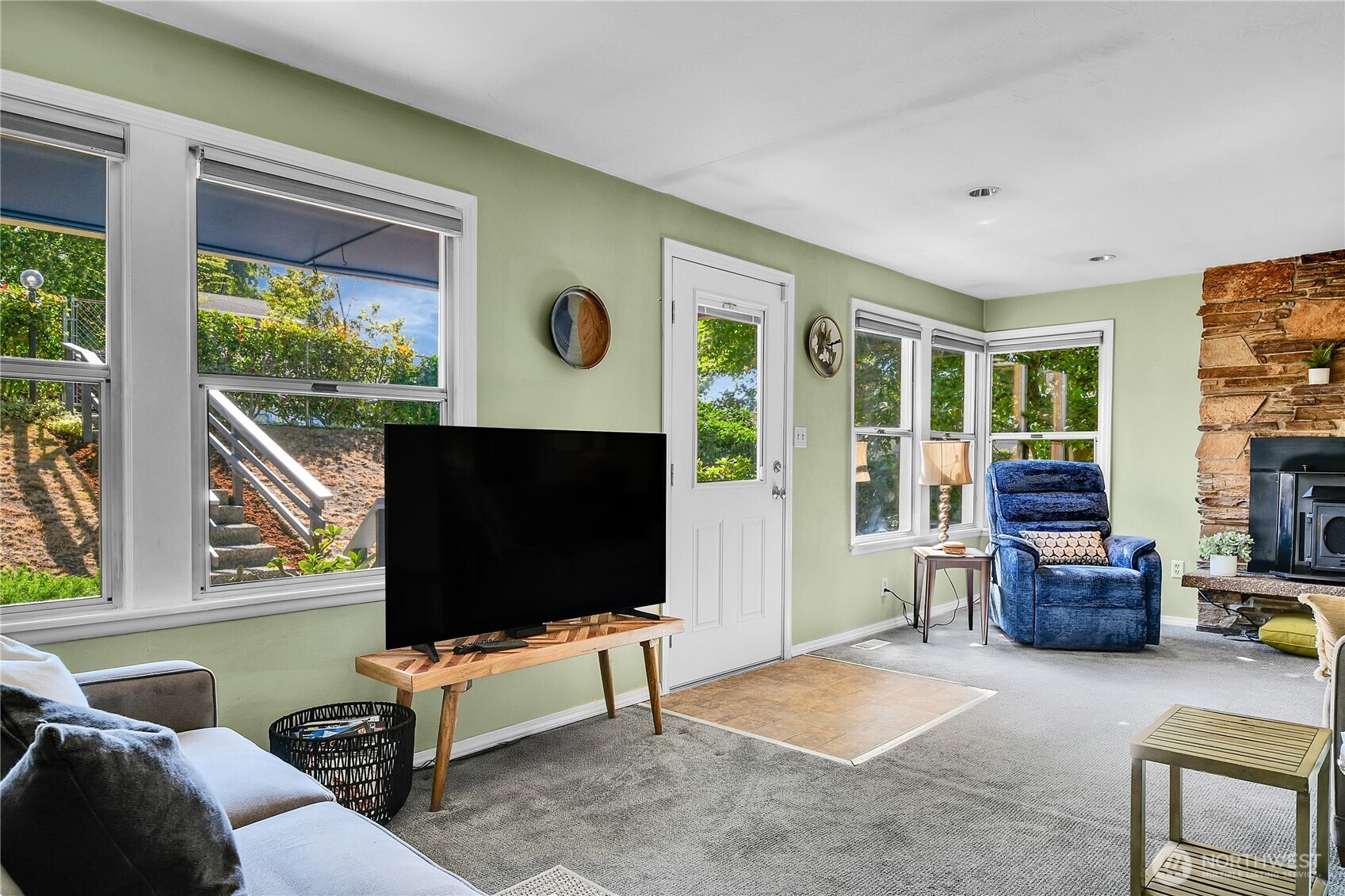 128 NE 174th Street