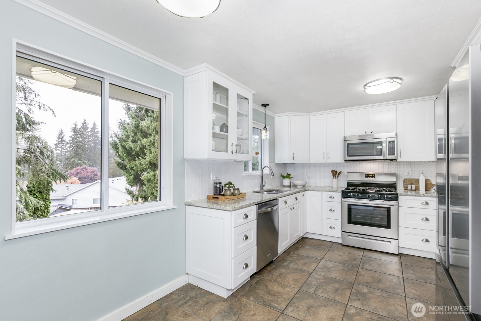 2425 Whitechuck Drive