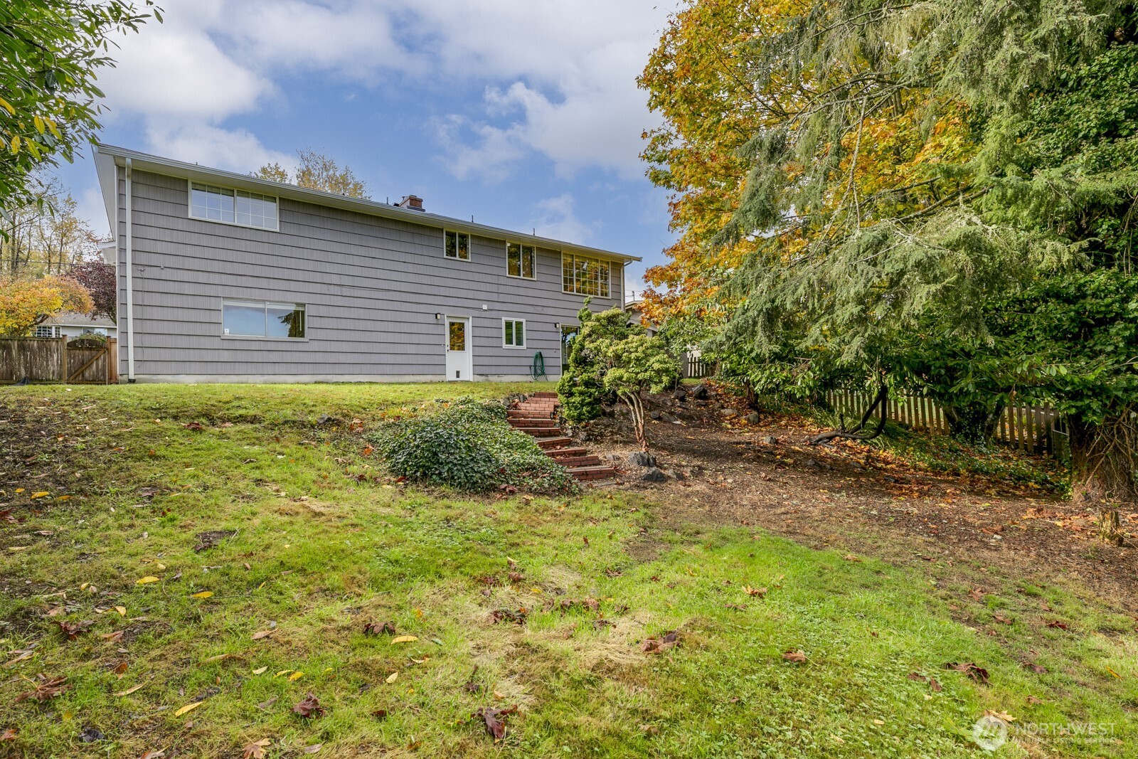 2425 Whitechuck Drive