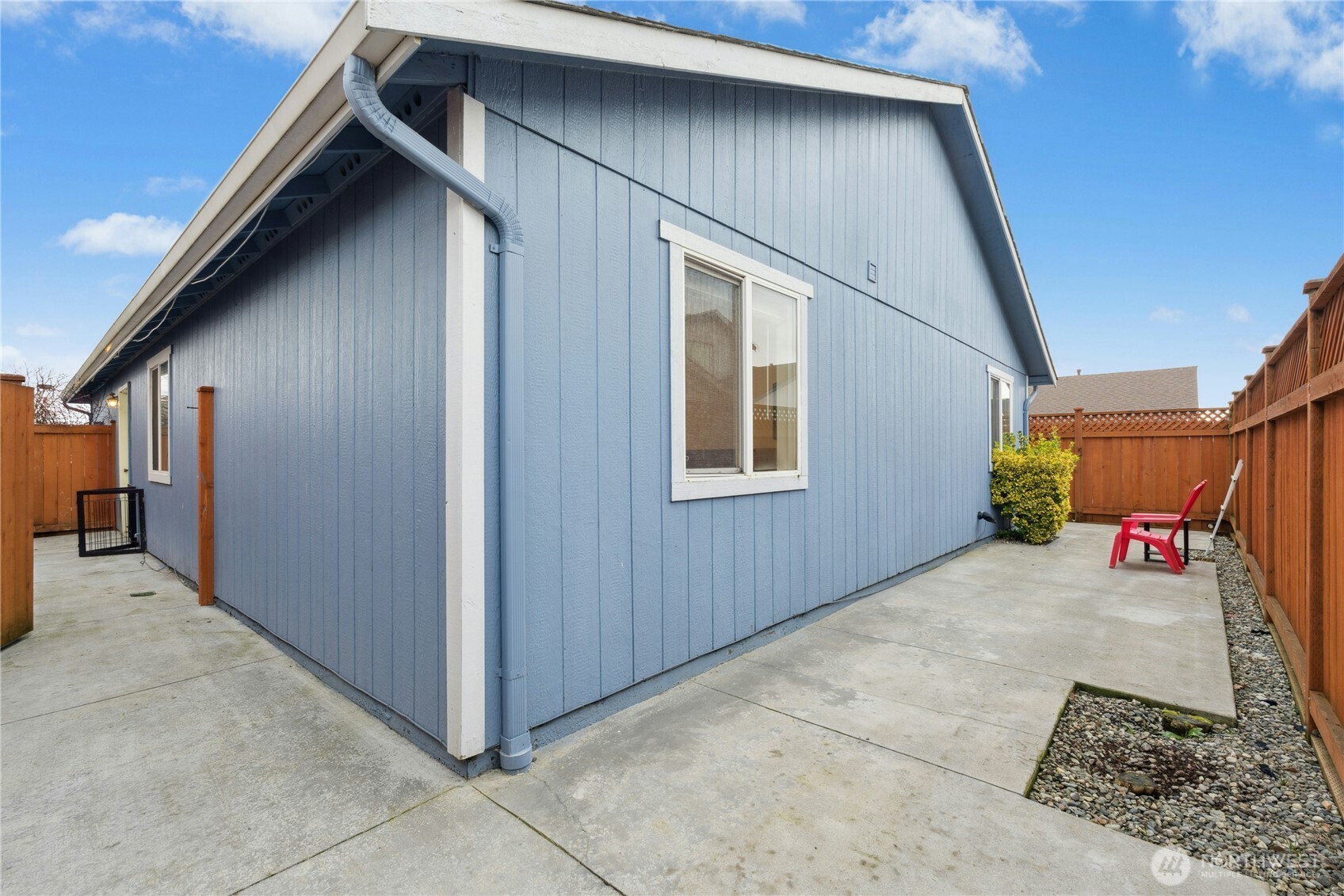 4318 150th Street NE