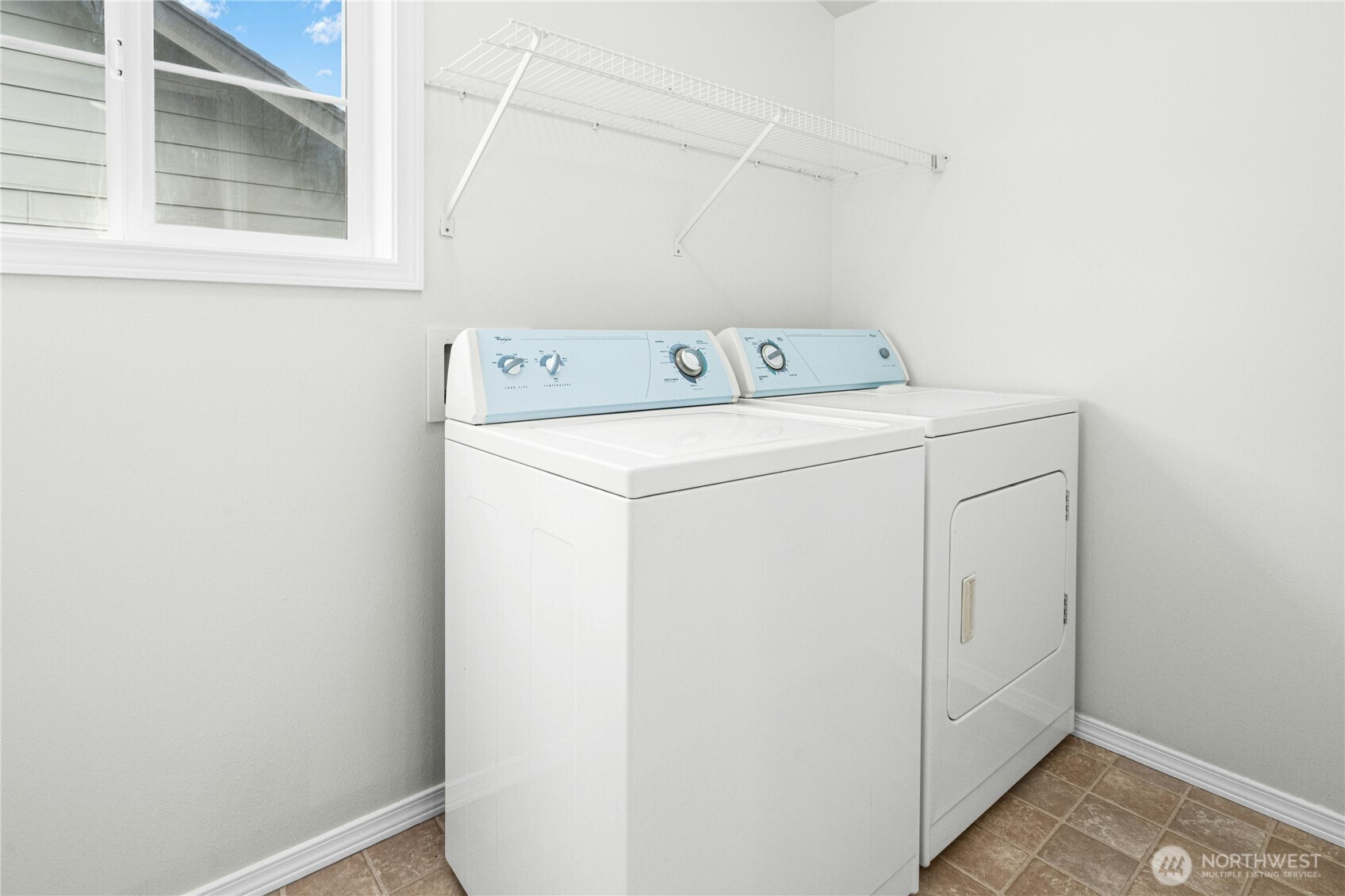 8832 Midvale Ave N Unit: B