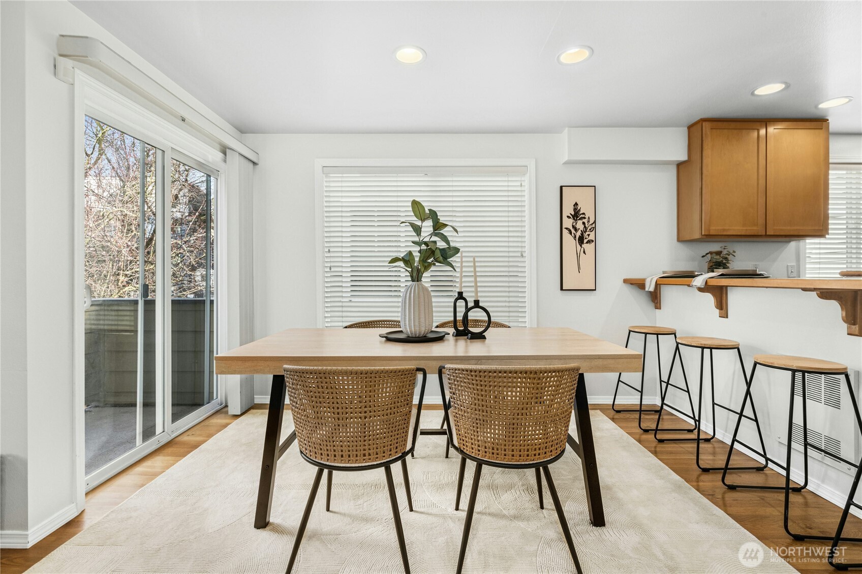8832 Midvale Ave N Unit: B
