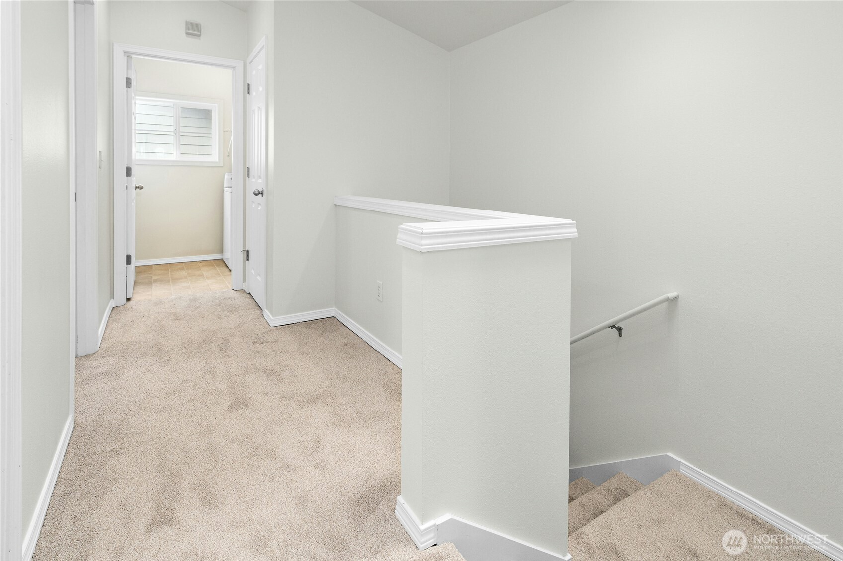 8832 Midvale Ave N Unit: B