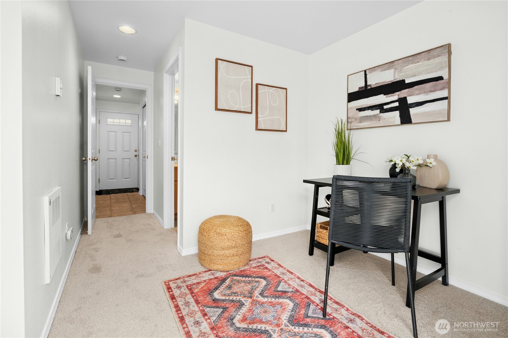8832 Midvale Ave N Unit: B