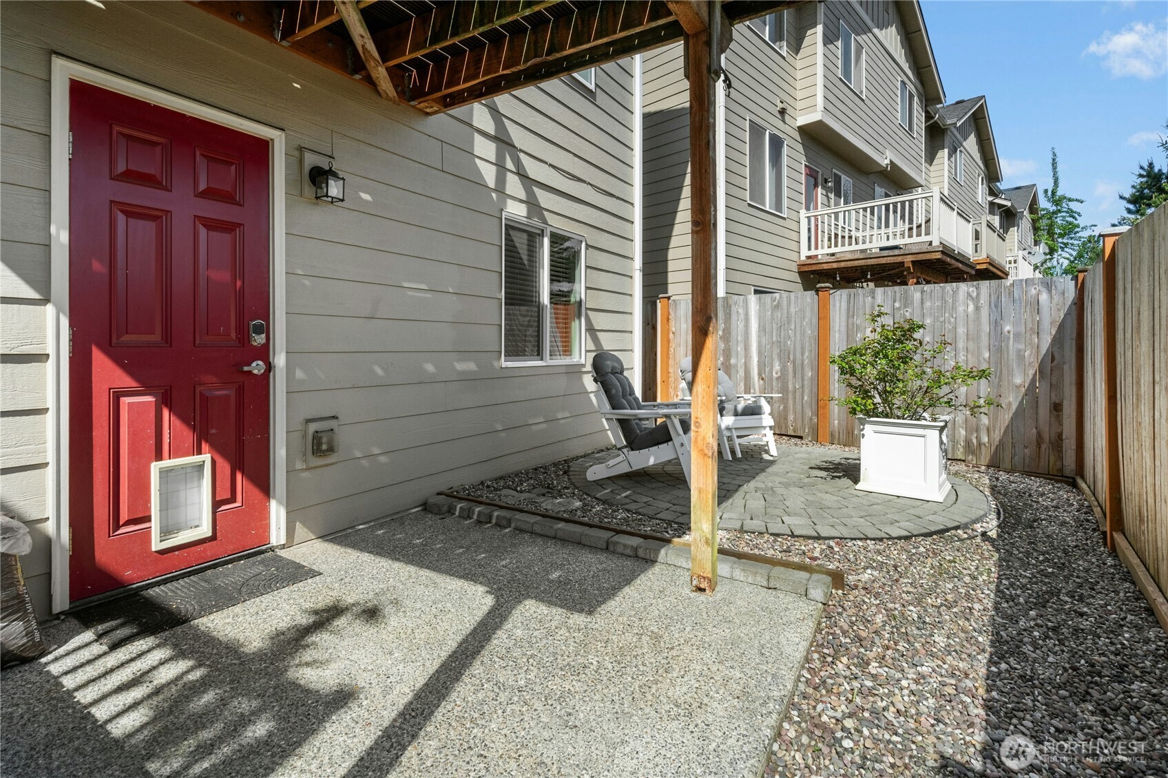 527 Pilchuck Path