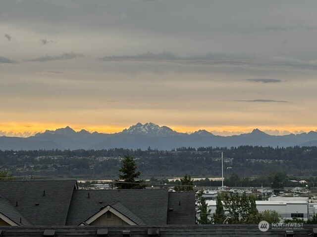527 Pilchuck Path
