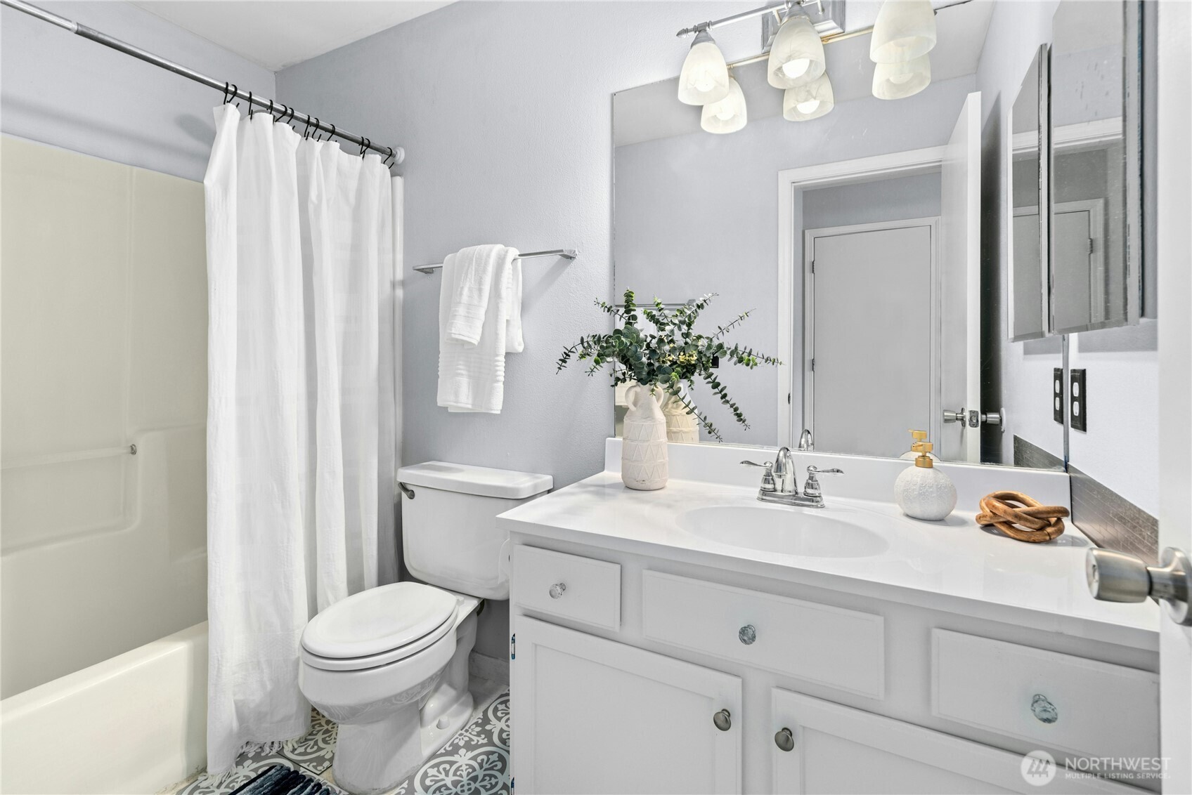11325 19th Avenue SE Unit: C310