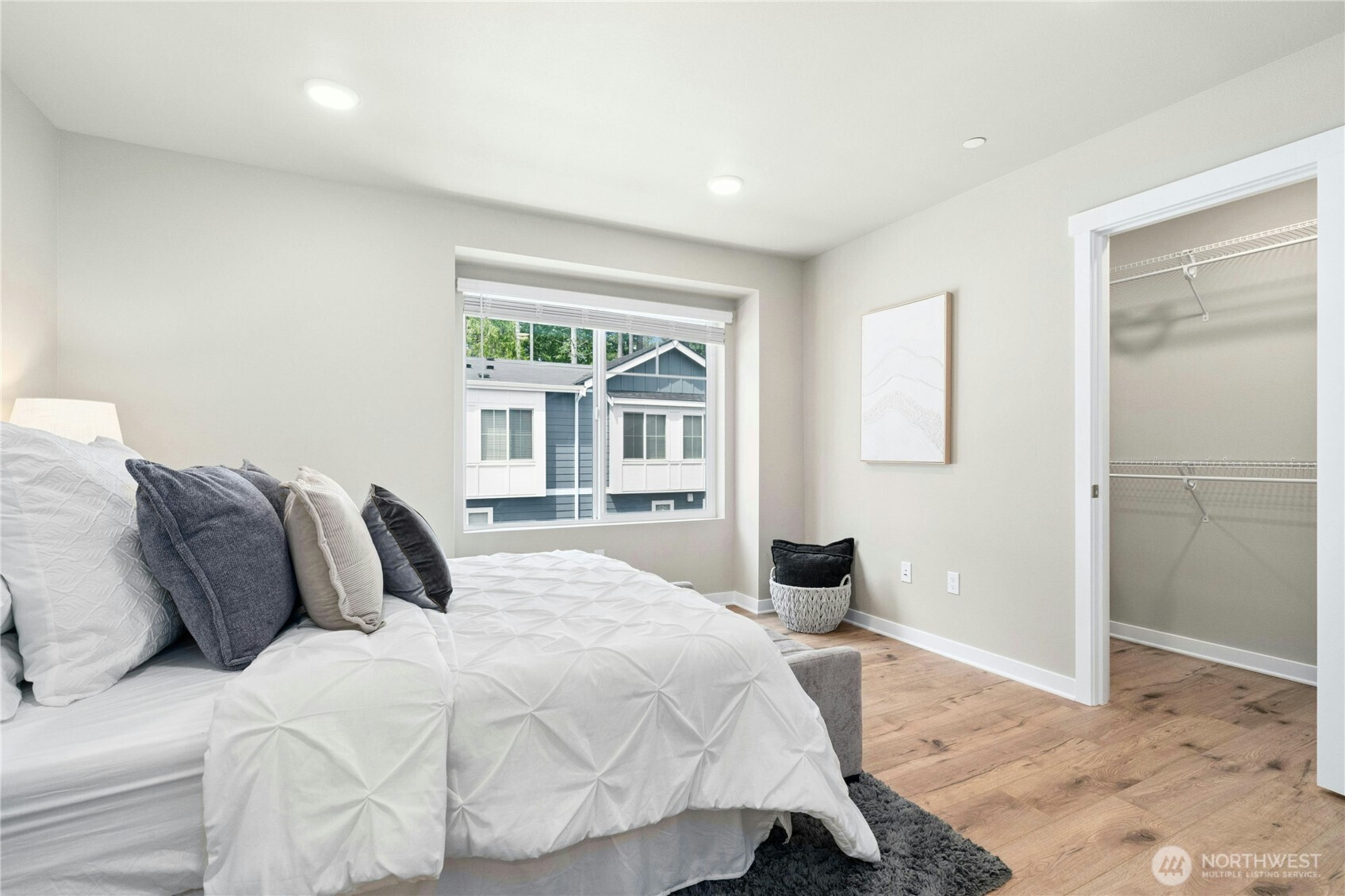 13730 Manor Way Unit: J6