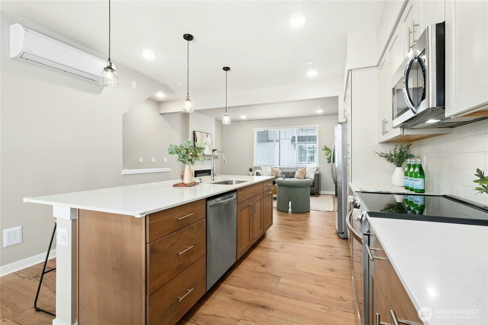13730 Manor Way Unit: J6