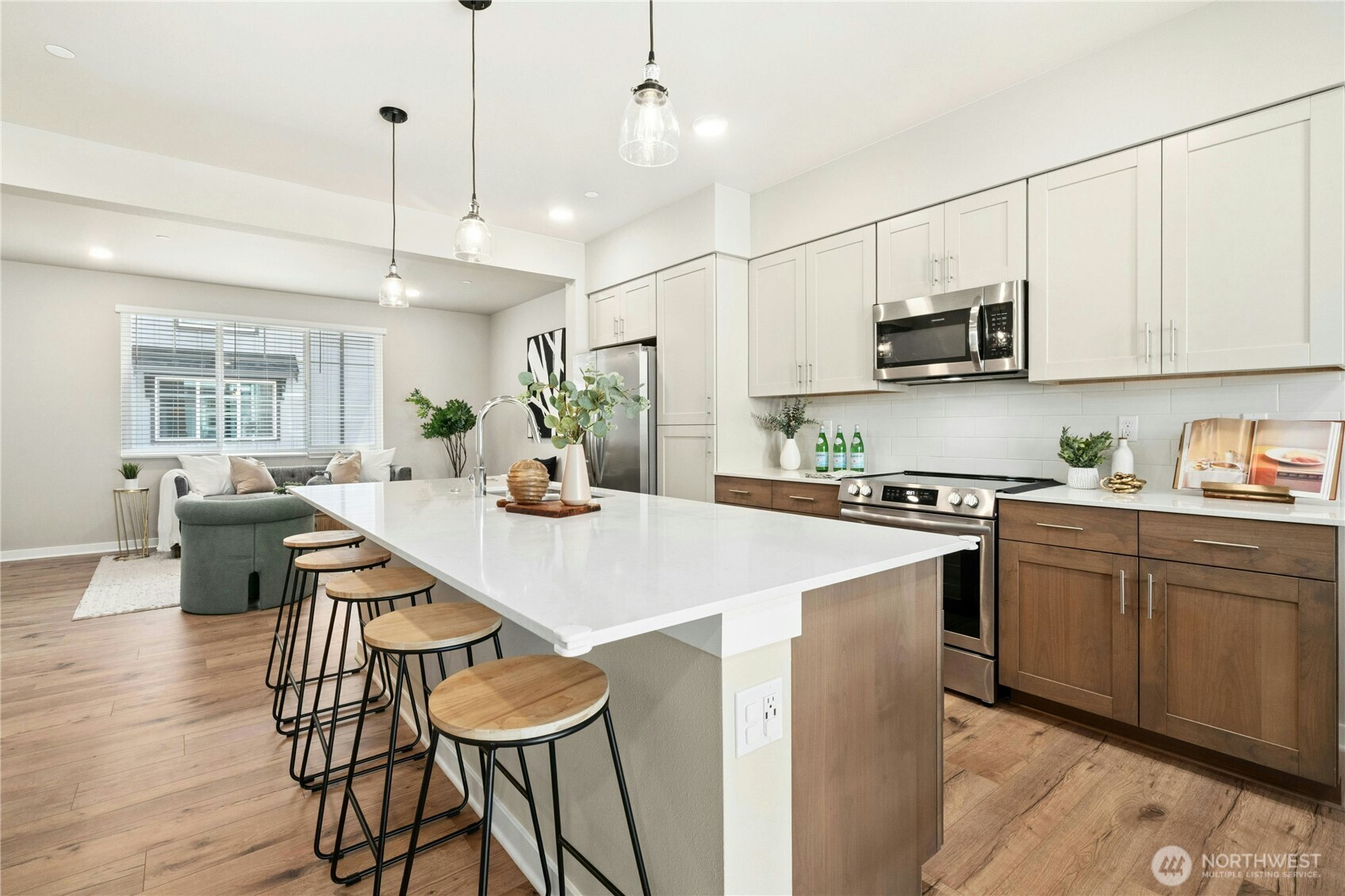 13730 Manor Way Unit: J6