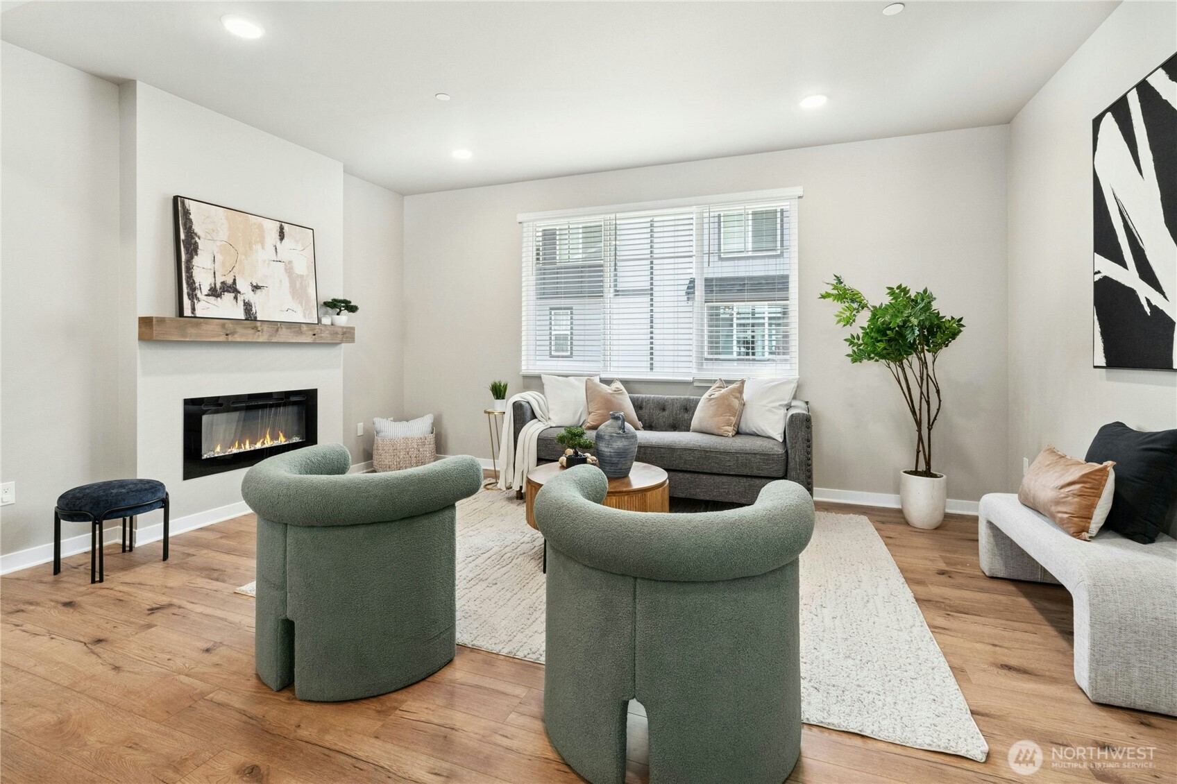 13730 Manor Way Unit: J6
