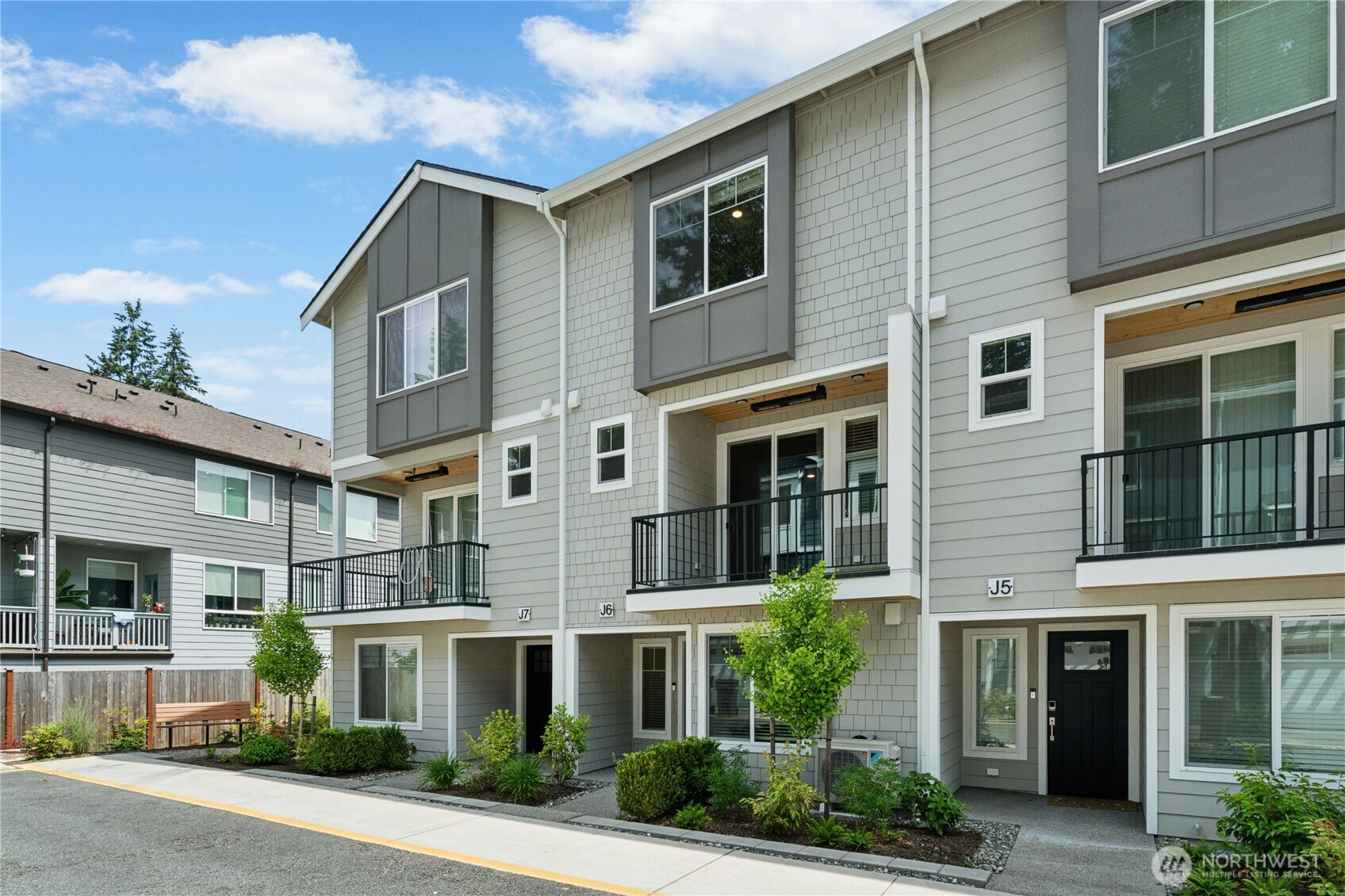 13730 Manor Way Unit: J6