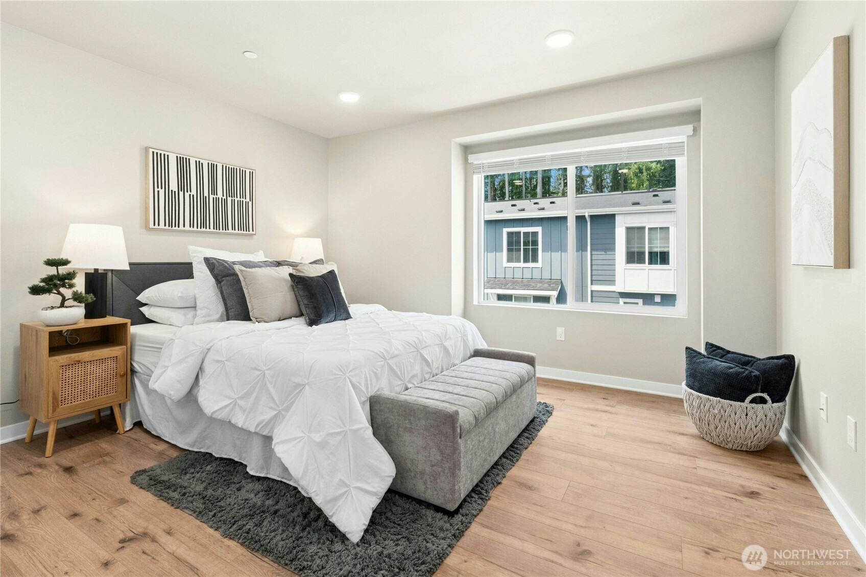13730 Manor Way Unit: J6