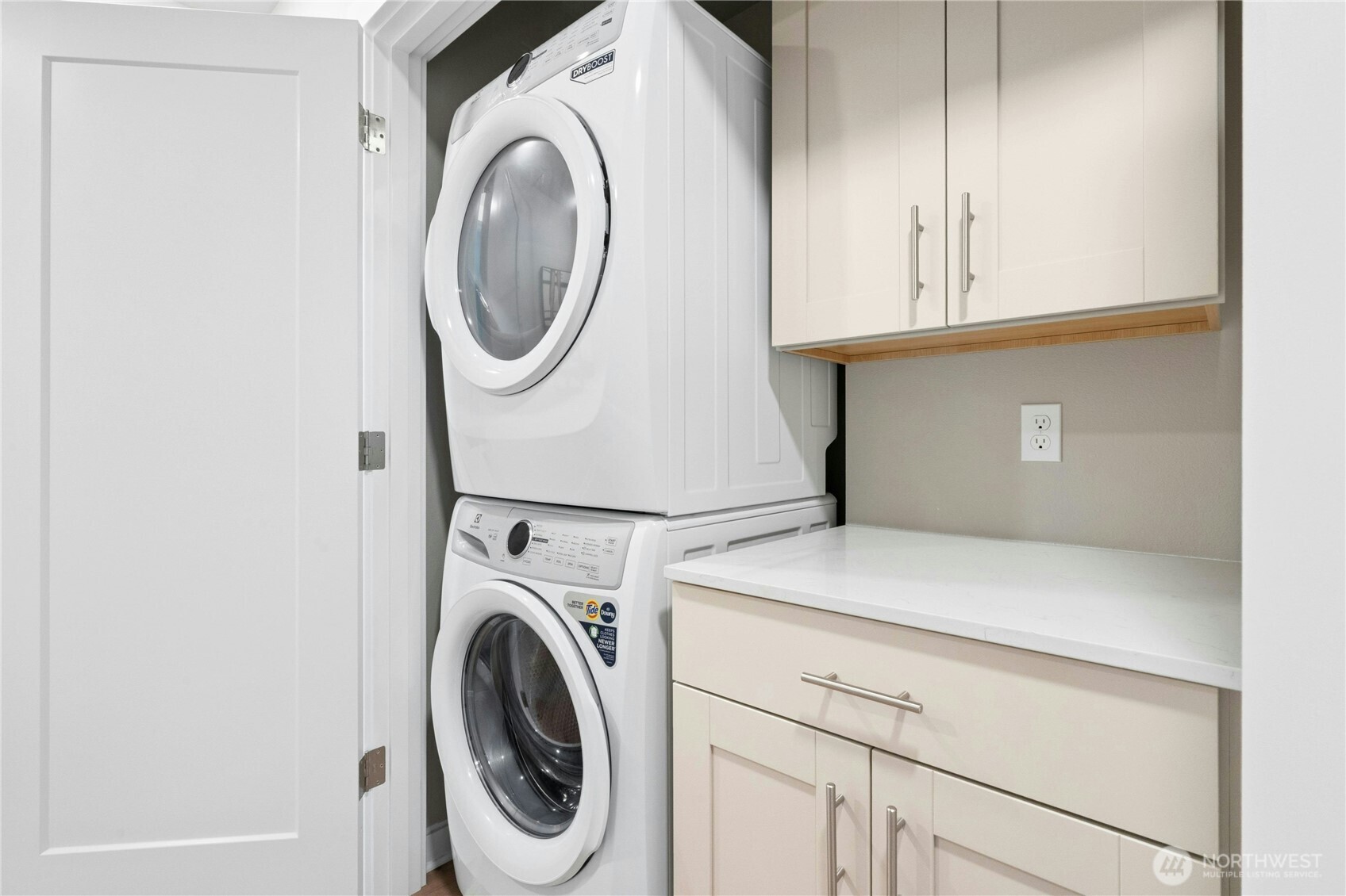 13730 Manor Way Unit: J6