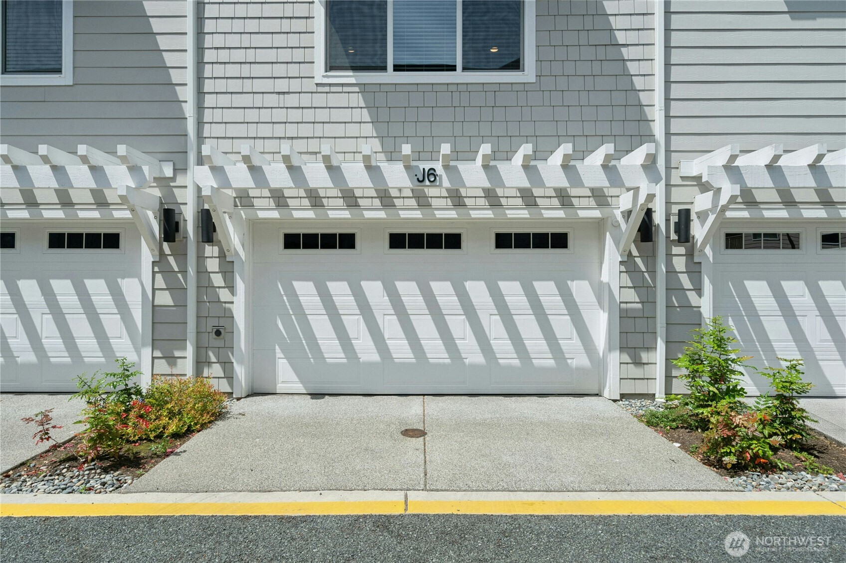13730 Manor Way Unit: J6