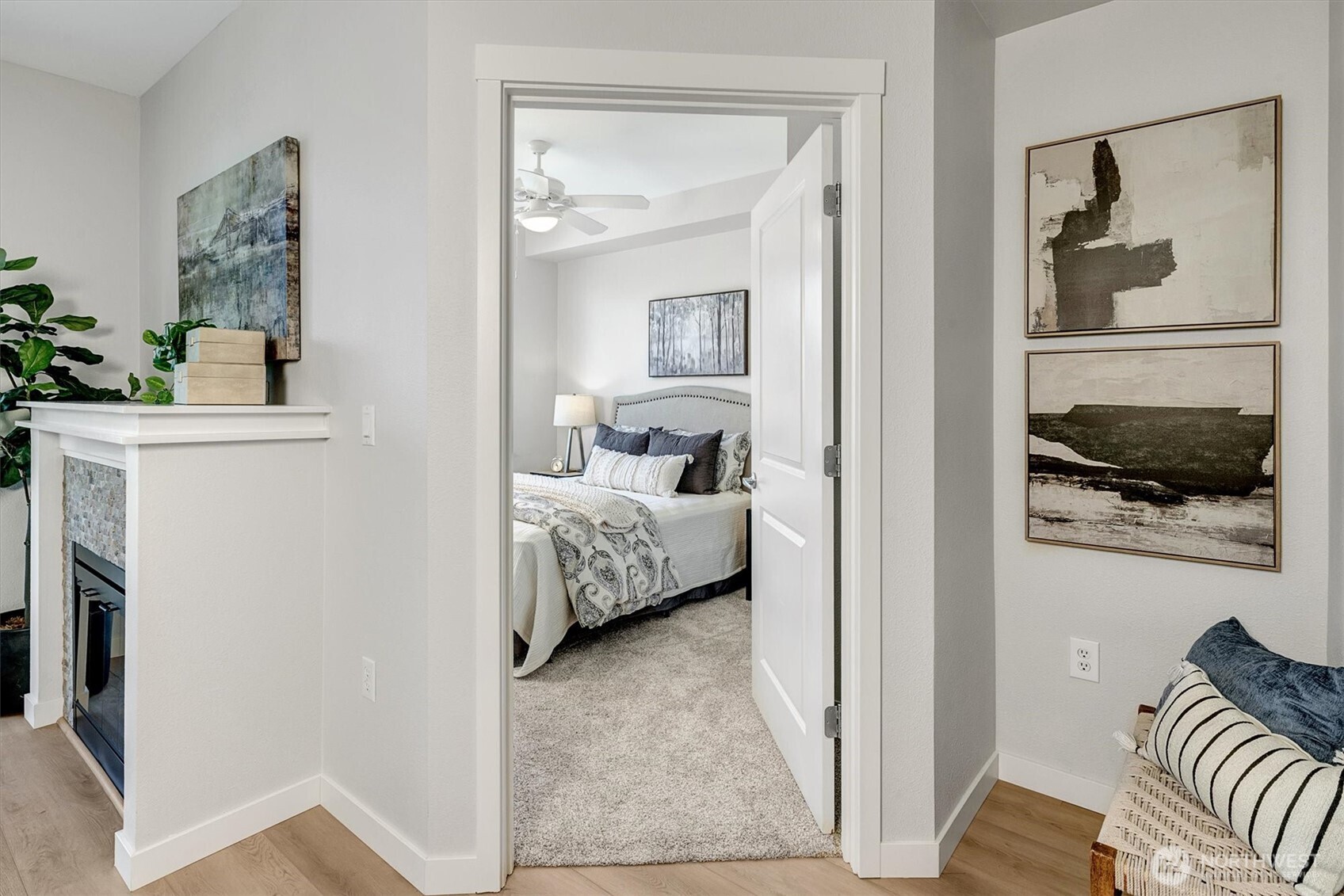 16141 Cleveland Street Unit: 212