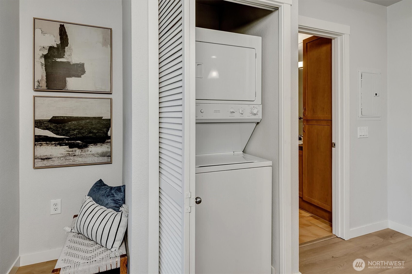 16141 Cleveland Street Unit: 212