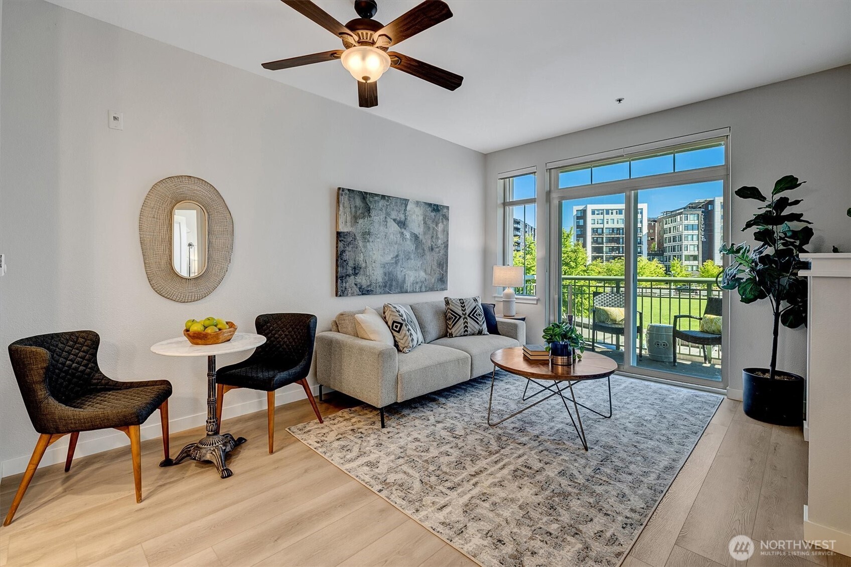 16141 Cleveland Street Unit: 212
