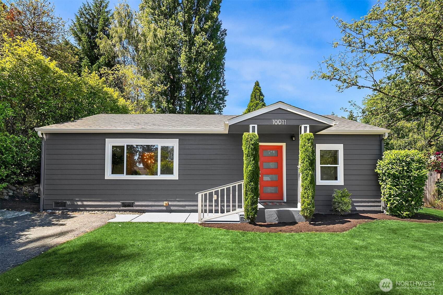 10011 36th Avenue NE