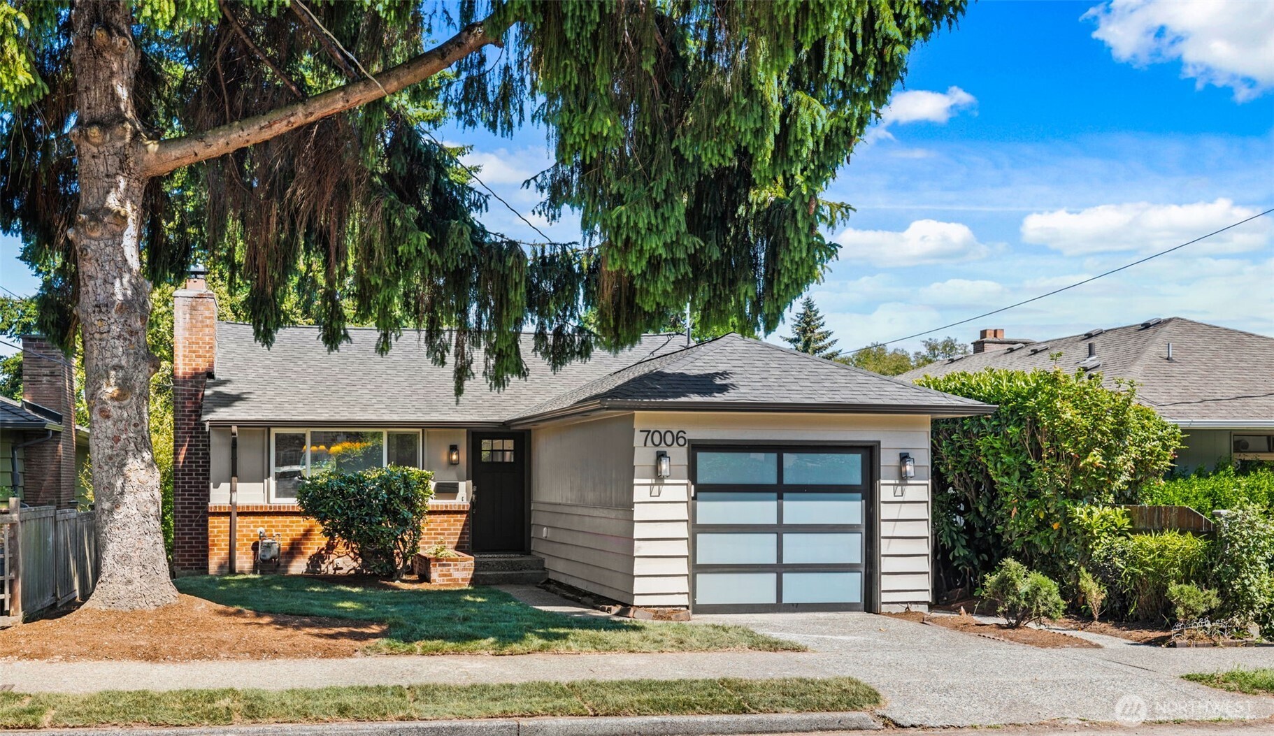 7006 20th Avenue NE