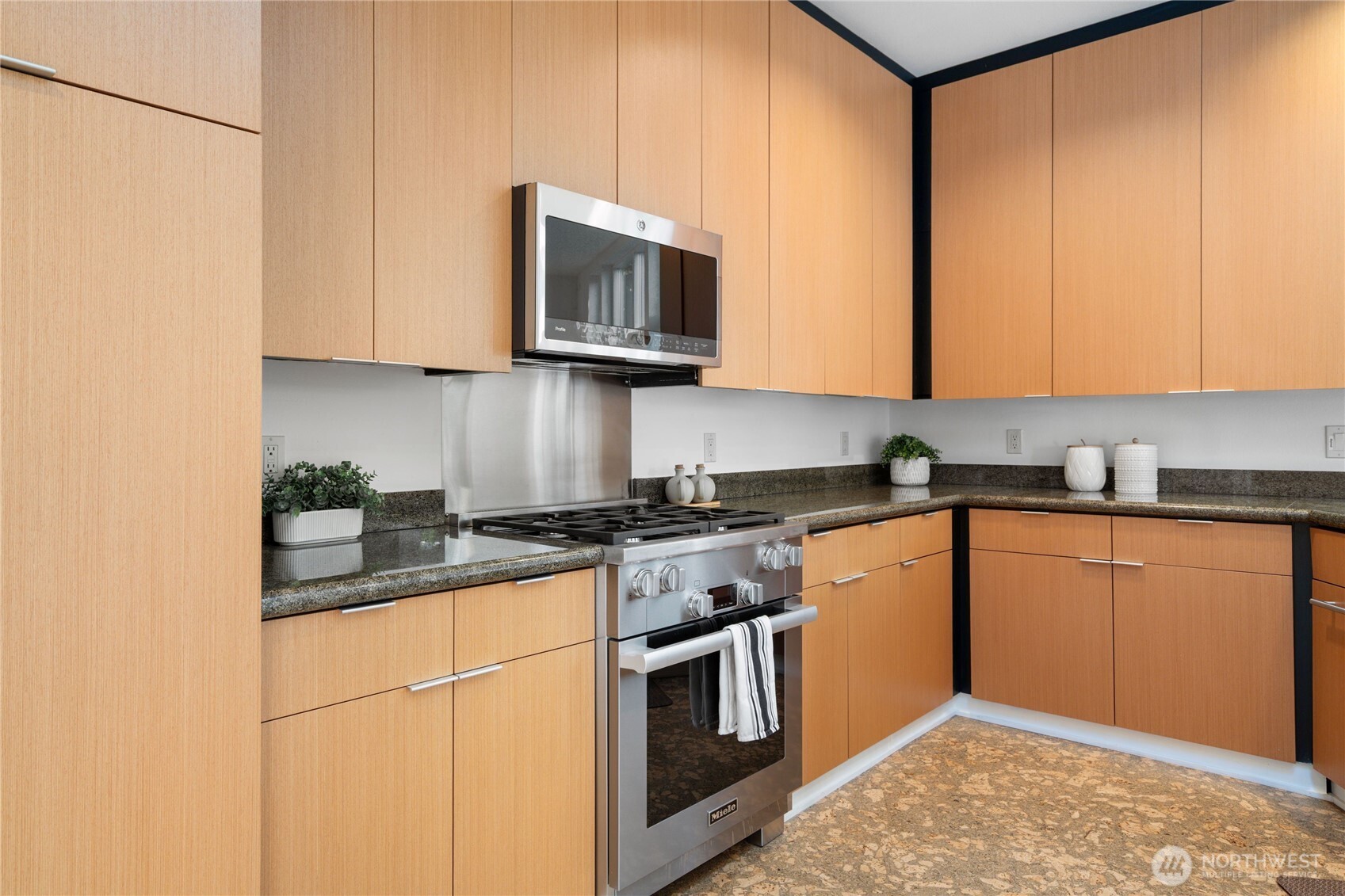 303 E Pike Street Unit: PH1