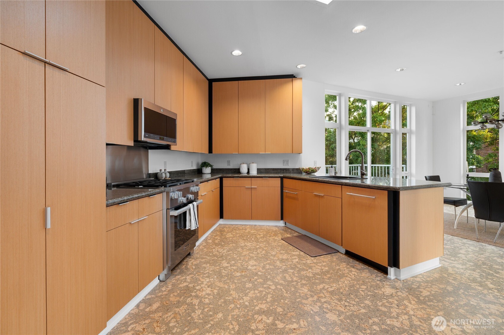 303 E Pike Street Unit: PH1