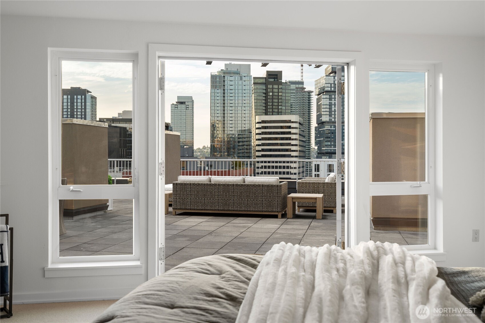 303 E Pike Street Unit: PH1