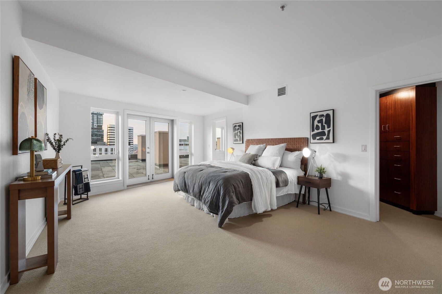 303 E Pike Street Unit: PH1