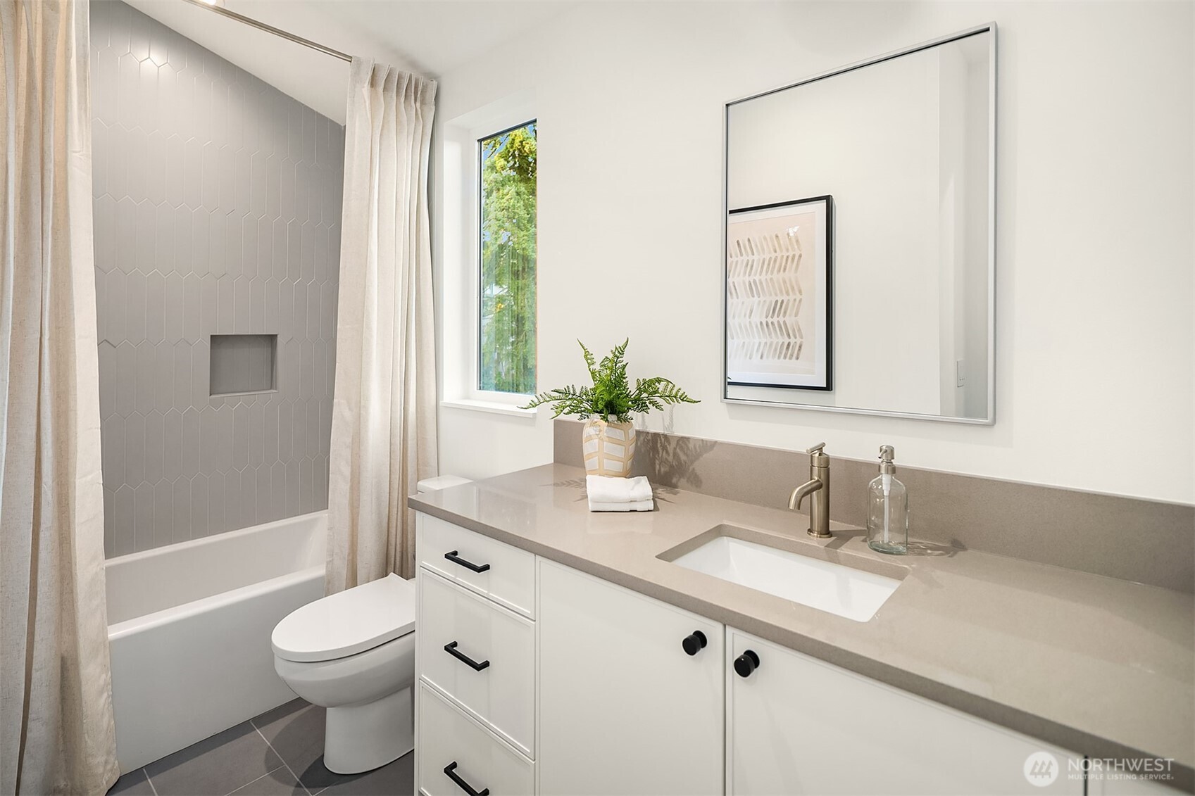 2643 106th Avenue NE