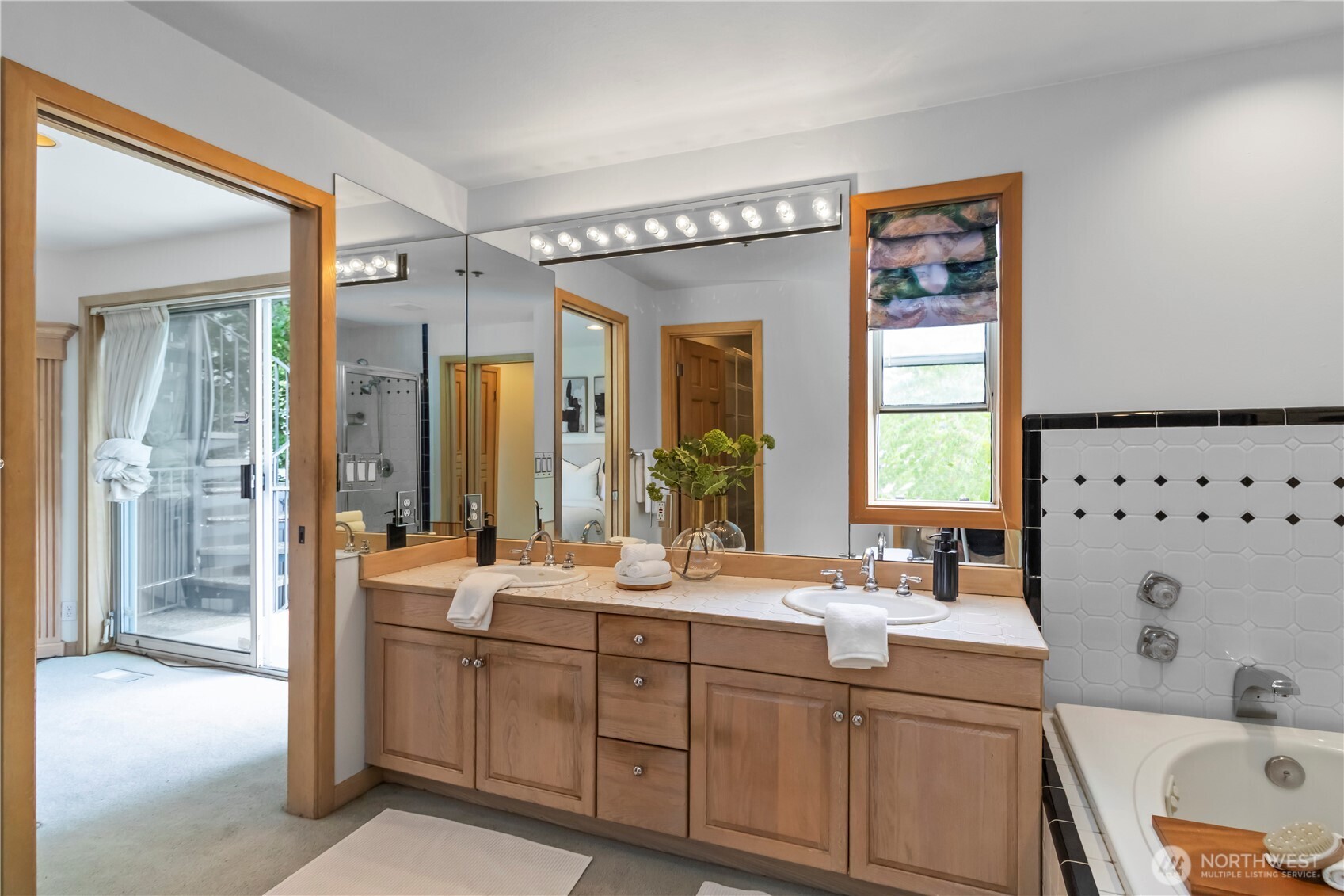 10135 NE 64th Street Unit: A