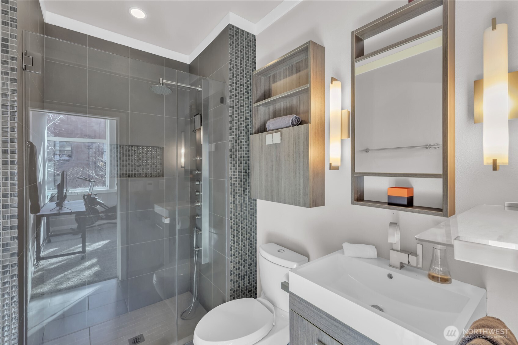 303 E Pike Street Unit: 603