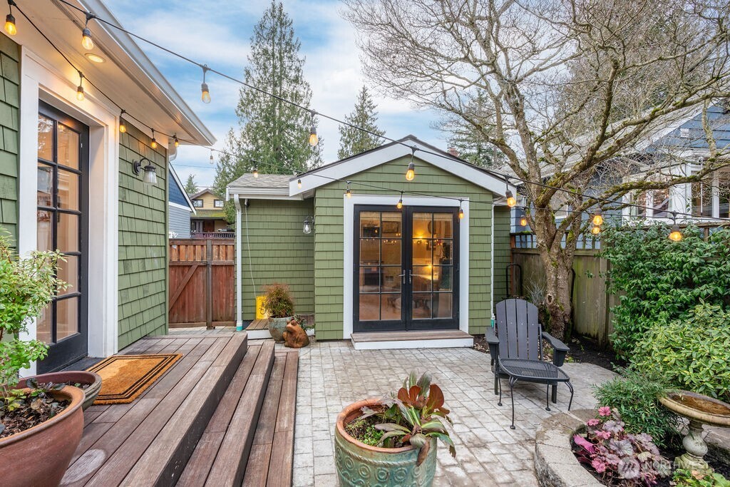 106 NE 46th Street