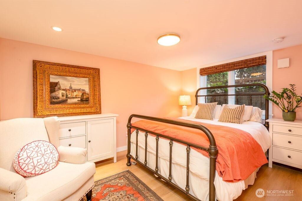 106 NE 46th Street