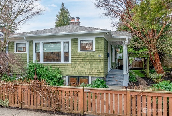 106 NE 46th Street