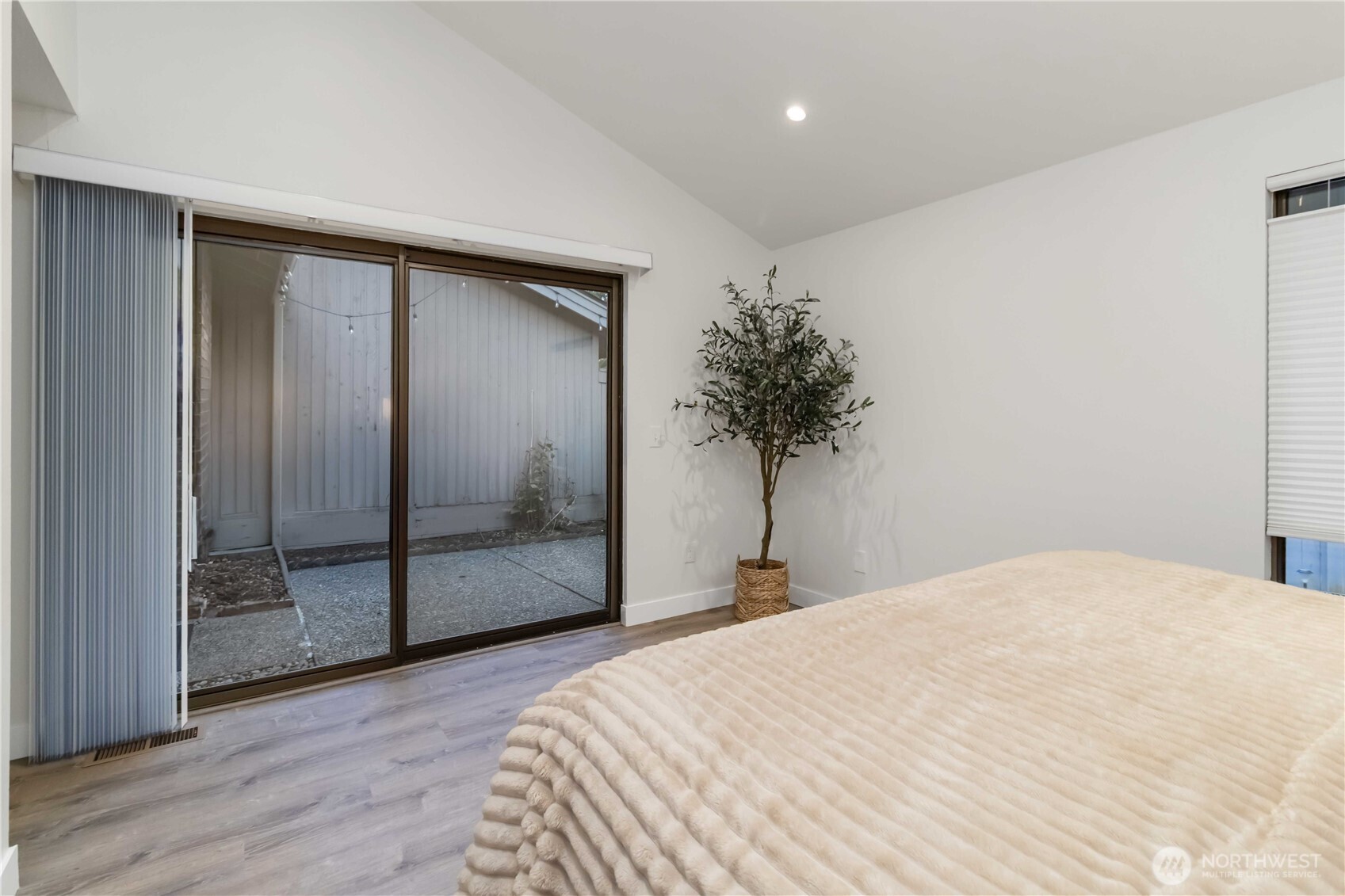 112 141st Place NE Unit: 10B