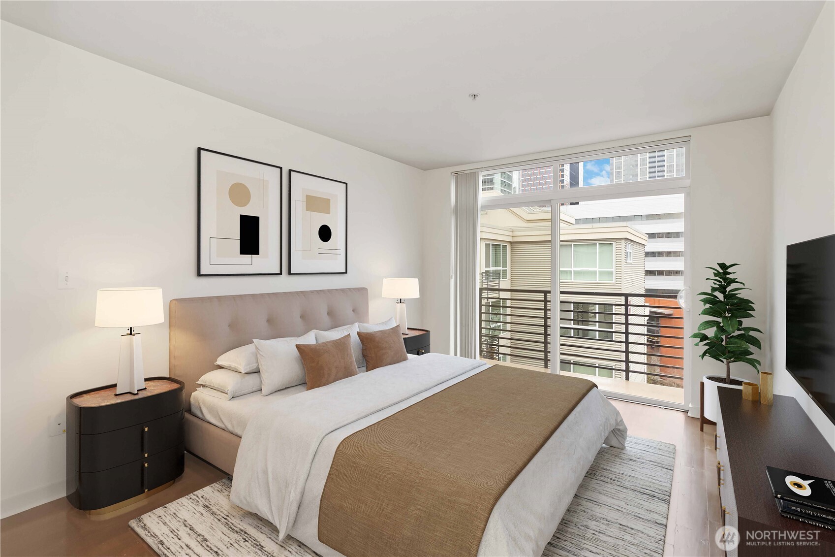 300 110th Avenue NE Unit: 610