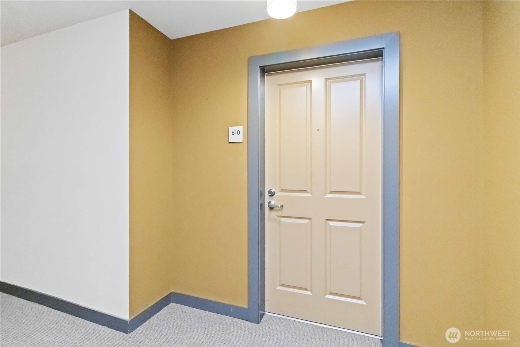 300 110th Avenue NE Unit: 610