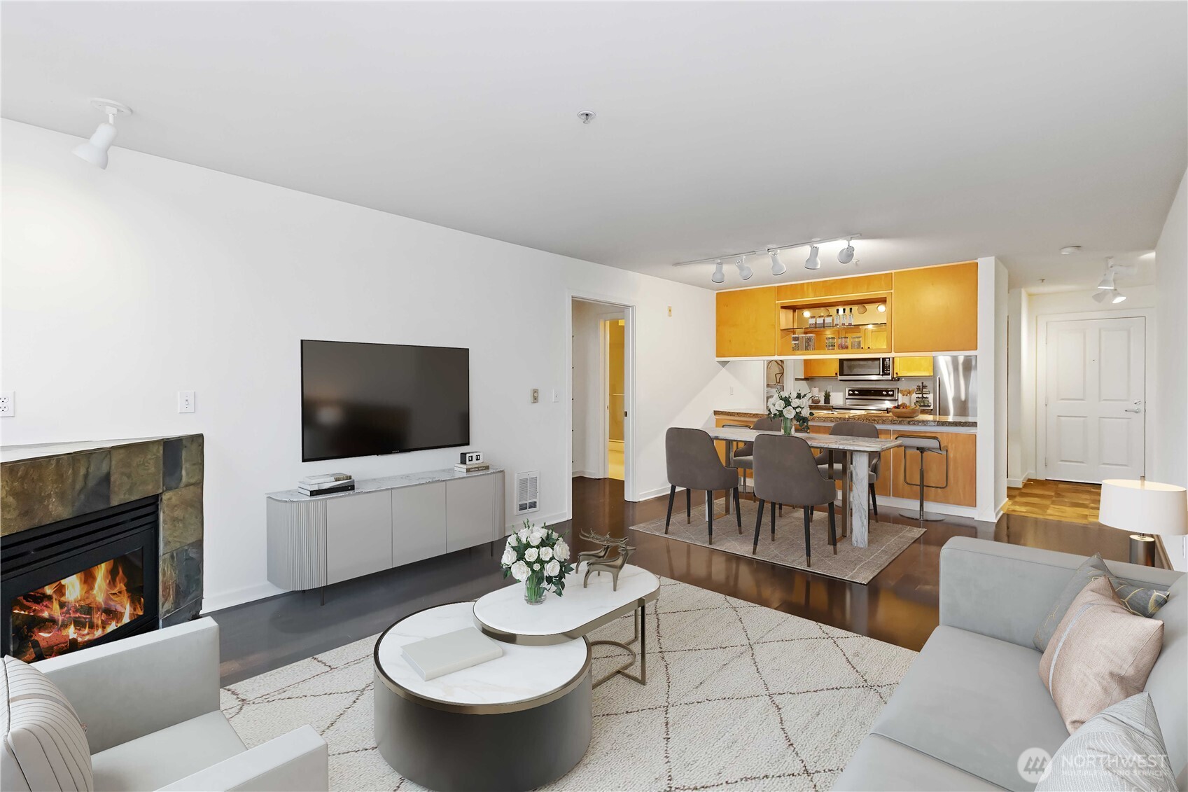 300 110th Avenue NE Unit: 610