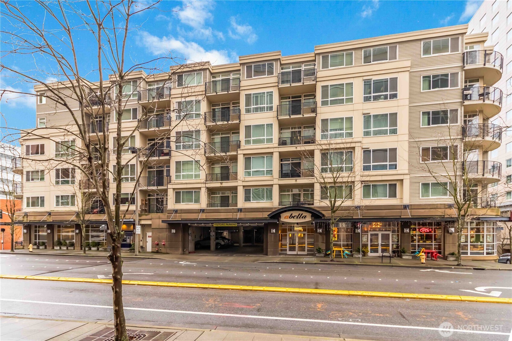 300 110th Avenue NE Unit: 610